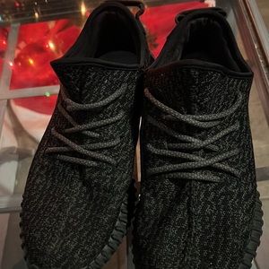 Yeezy Boost 350 'Pirate Black' 2016 (Used)
